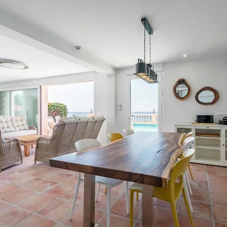 Villa Thorodin Breathtaking 14p 1st Line Sea *